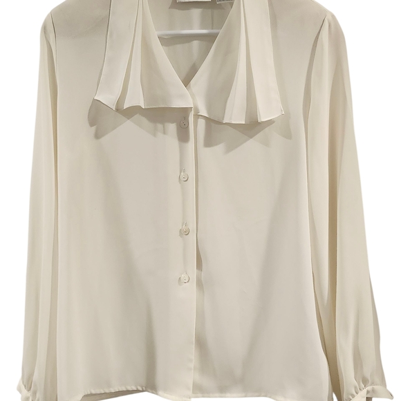 Liz Claiborne Tops - Liz Claiborne Cream Button-Up Blouse